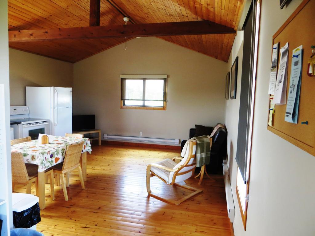Foxlake Retreat Casa de hóspedes Hanna Quarto foto